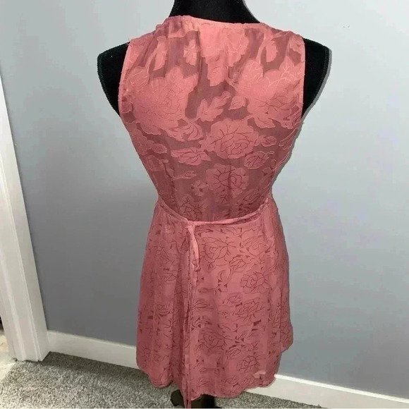 WAYF  Wrap Dress - Picture 3 of 7